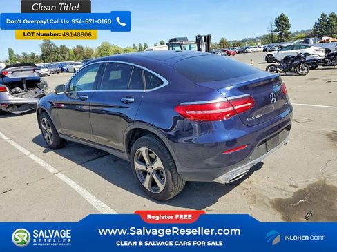 Used 2017 Mercedes-Benz GLC 300 4MATIC Coupe image 3