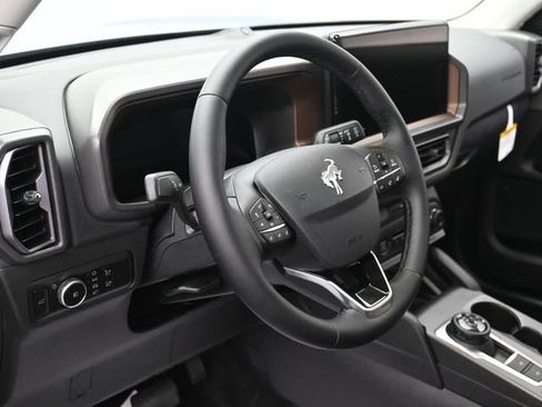 New 2025 Ford Bronco Sport Outer Banks w/ Sasquatch Outer Banks Package image 16