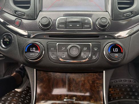Used 2015 Chevrolet Impala LTZ FWD image 22