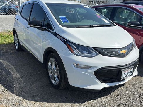 Used 2020 Chevrolet Bolt LT image 2