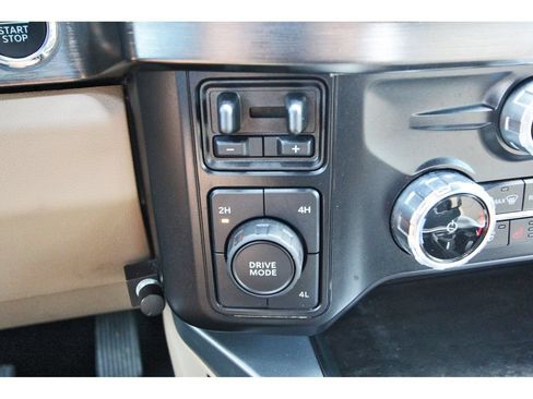 Certified 2024 Ford F350 Lariat w/ Lariat Ultimate Package AWD/4WD image 25