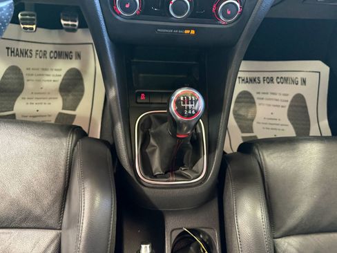Used 2012 Volkswagen GTI 4-Door image 16