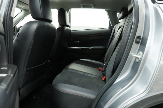Used 2023 Mitsubishi Outlander Sport SE AWD/4WD image 28