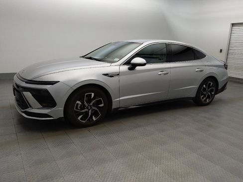 Used 2025 Hyundai Sonata SEL AWD/4WD image 2