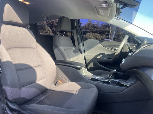 Used 2020 Chevrolet Malibu LT FWD image 26