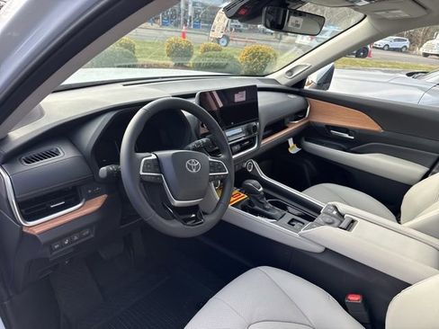 New 2026 Toyota Grand Highlander Limited image 4