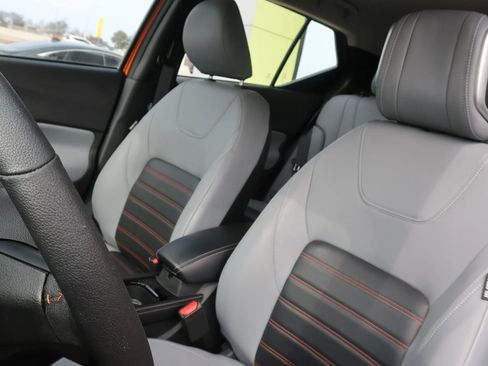 Used 2024 Nissan Kicks SR w/ SR Premium Package image 18