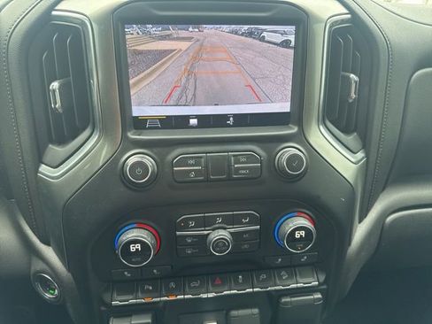 Used 2019 Chevrolet Silverado 1500 LT Trail Boss image 18