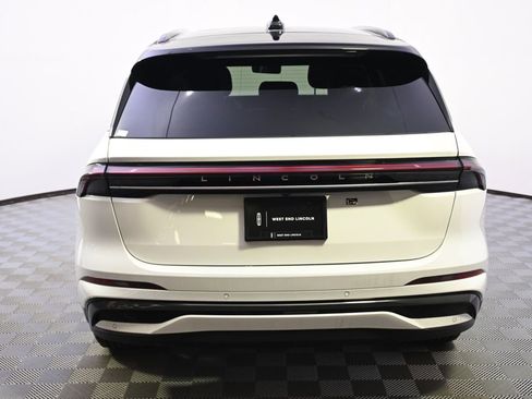 New 2026 Lincoln Nautilus Reserve w/ Jet Appearance Package image 5