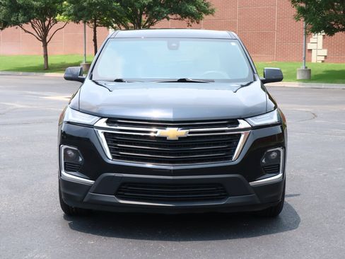 Used 2022 Chevrolet Traverse LS FWD image 23
