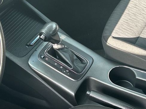 Used 2016 Kia Forte LX image 22