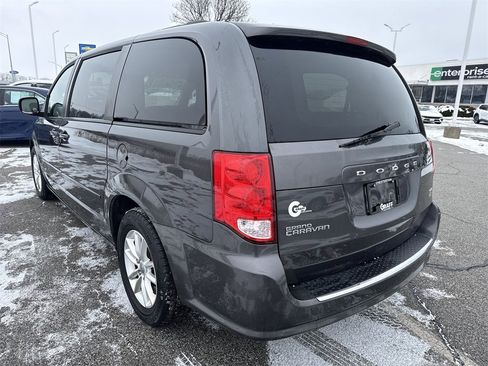 Used 2016 Dodge Grand Caravan SXT image 6