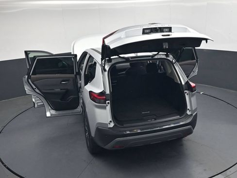 Used 2023 Nissan Rogue SV FWD image 55