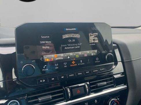 Certified 2023 Nissan Pathfinder SL w/ Lighting Package (N92) image 12