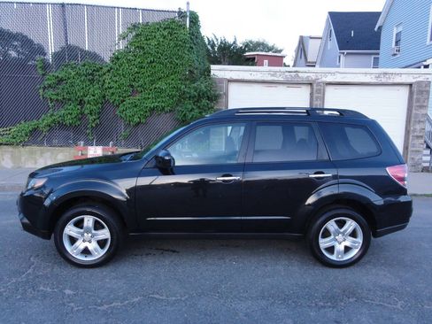 Used 2010 Subaru Forester 2.5X Premium AWD/4WD image 6