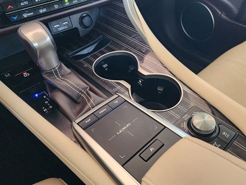 Used 2020 Lexus RX 350L Luxury image 56