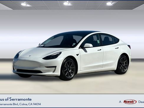 Used 2022 Tesla Model 3 Long Range AWD/4WD image 1