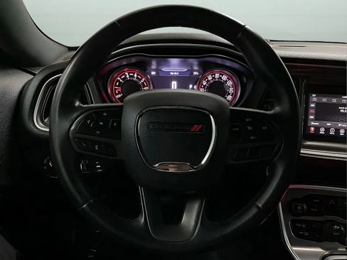 Used 2021 Dodge Challenger SXT RWD image 16