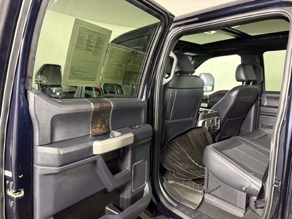 Used 2022 Ford F250 Lariat w/ Black Appearance Package AWD/4WD image 27