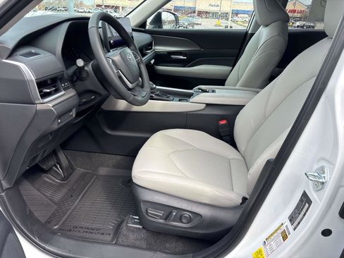 New 2026 Toyota Grand Highlander XLE AWD/4WD image 9