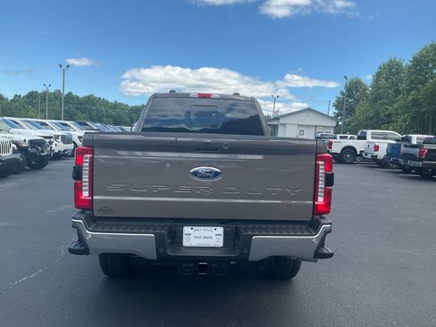 New 2026 Ford F250 Lariat w/ Chrome Package AWD/4WD image 6