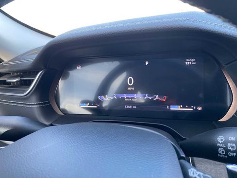 Certified 2023 Jeep Grand Cherokee Limited w/ Black Appearance Package image 16