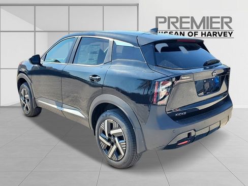 New 2026 Nissan Kicks SV FWD image 4