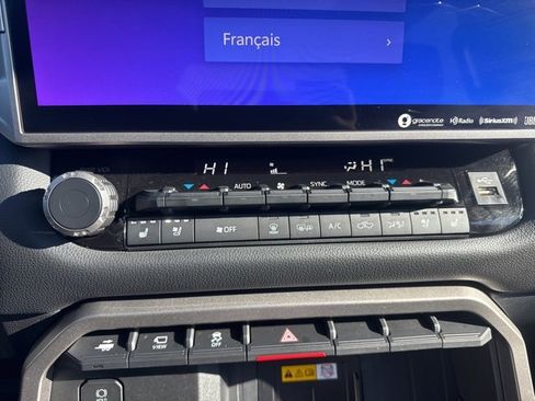 Used 2024 Toyota Tundra Limited image 35