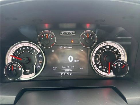 Used 2017 RAM 1500 Laramie w/ Convenience Group image 12