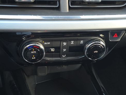 New 2026 Chevrolet Trax LT image 20