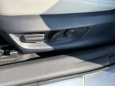Used 2026 Toyota Camry XLE FWD image 13