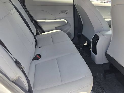 Certified 2025 Hyundai Kona SEL FWD image 15