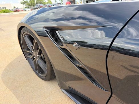 Used 2017 Chevrolet Corvette Stingray Coupe w/ Carbon Flash Badge Package RWD image 11