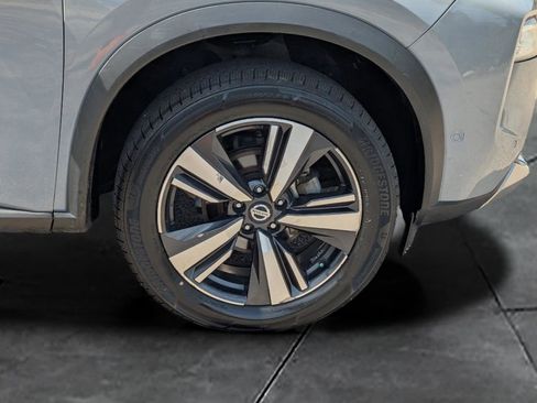 Used 2021 Nissan Rogue Platinum AWD/4WD image 11
