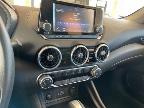 Used 2025 Nissan Sentra S image 17