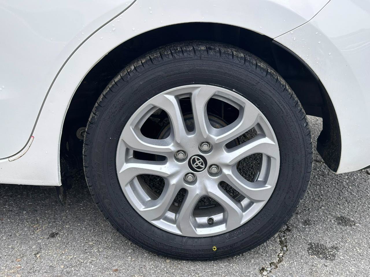Used 2017 Toyota Yaris iA FWD image 22