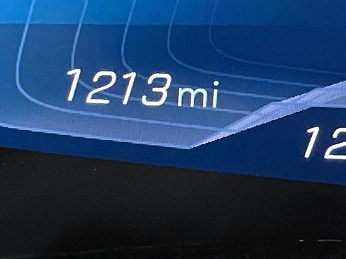 Used 2021 Chevrolet Corvette Stingray w/ Z51 Performance Package image 69