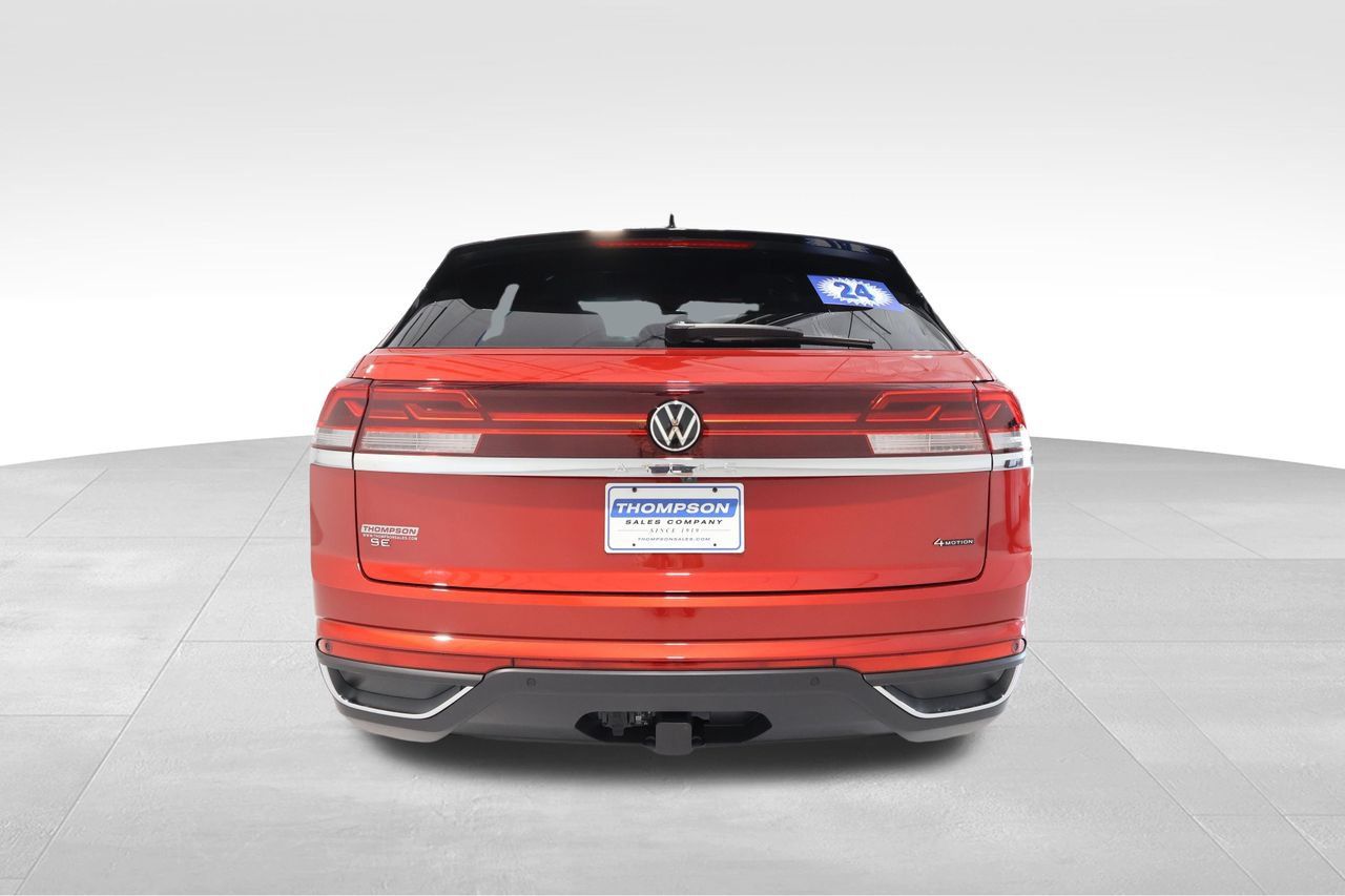 Used 2024 Volkswagen Atlas Cross Sport SE AWD/4WD image 3