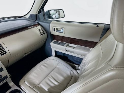 Used 2009 Ford Flex SEL image 22