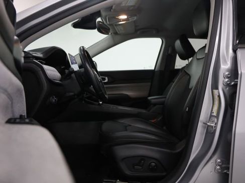 Used 2022 Jeep Compass Latitude w/ Convenience Group FWD image 19