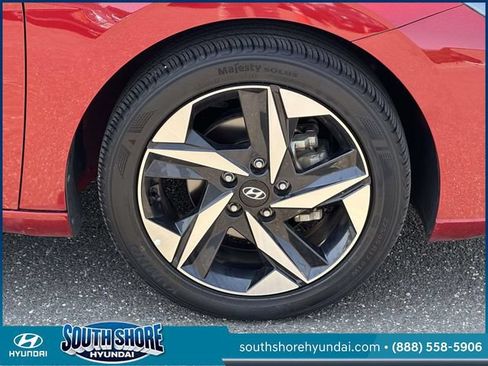 Certified 2023 Hyundai Elantra SEL w/ Convenience Package FWD image 9