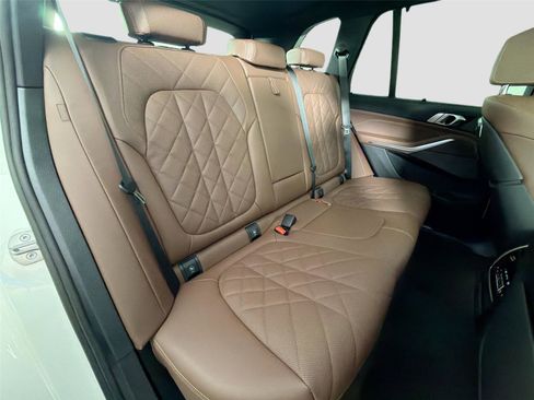 New 2026 BMW X5 xDrive40i w/ M Sport Package AWD/4WD image 28