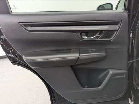 Used 2025 Honda CR-V Sport-L image 16