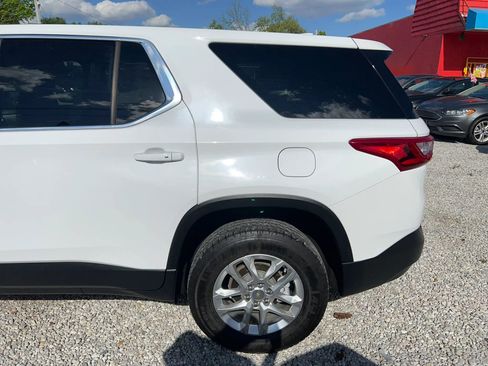Used 2019 Chevrolet Traverse LS AWD/4WD image 5