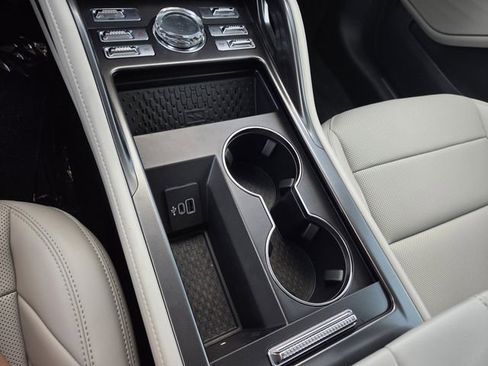 New 2026 Lincoln Nautilus Premier w/ Equipment Group 102A AWD/4WD image 9