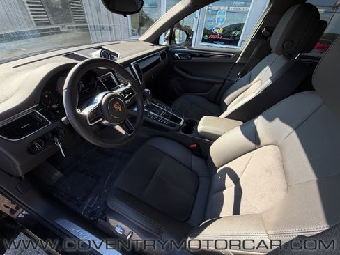 Used 2015 Porsche Macan S AWD/4WD image 34