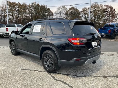 Used 2024 Honda Pilot TrailSport image 24
