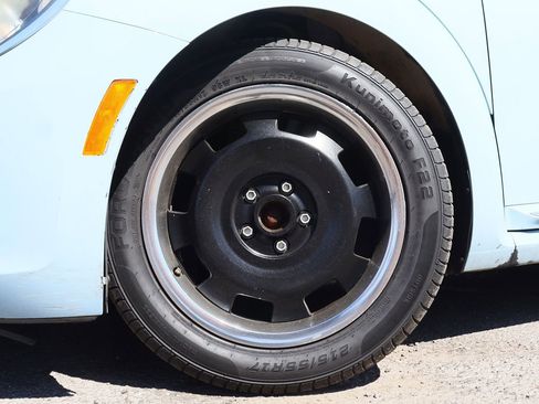 Used 2012 Volkswagen Beetle 2.5 image 5