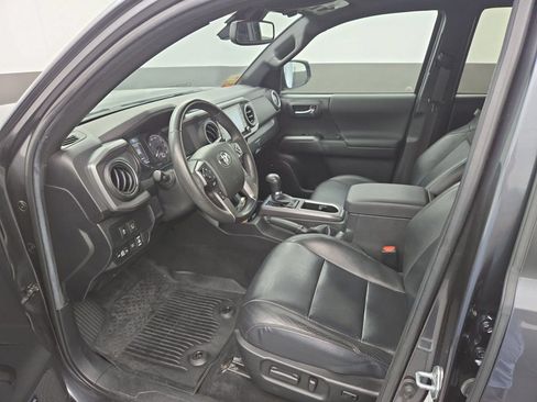 Certified 2023 Toyota Tacoma TRD Off-Road w/ TRD Premium Off Road Package AWD/4WD image 15