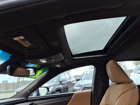 Certified 2021 Lexus ES 350 w/ Accessory Package 2 image 13